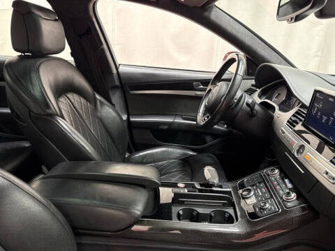 2015 Audi S8 4.0T quattro