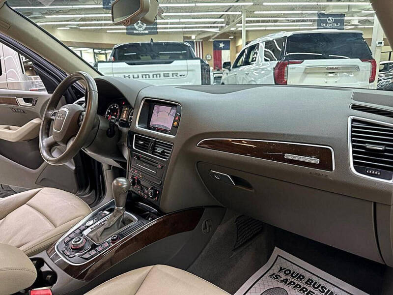 2012 Audi Q5 3.2 quattro Premium Plus