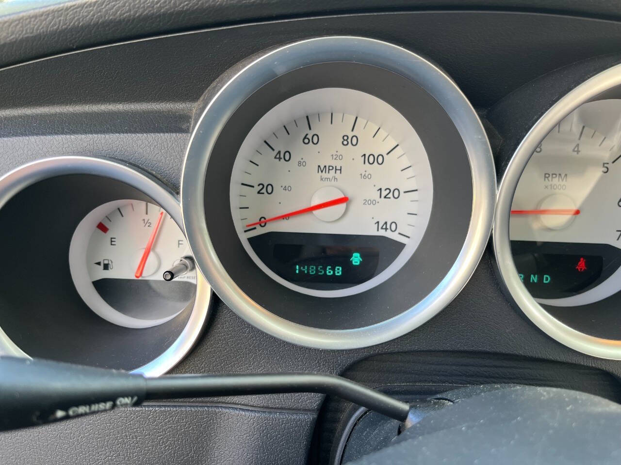 2005 Dodge Magnum 81