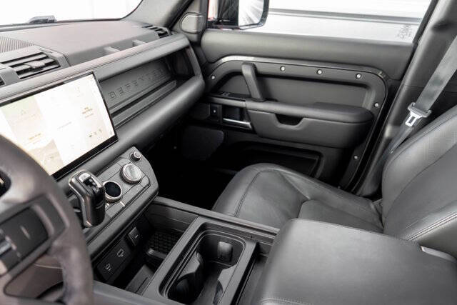 2023 Land Rover Defender 43