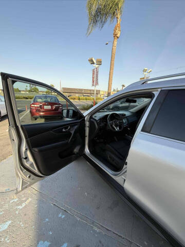 2017 Nissan Rogue