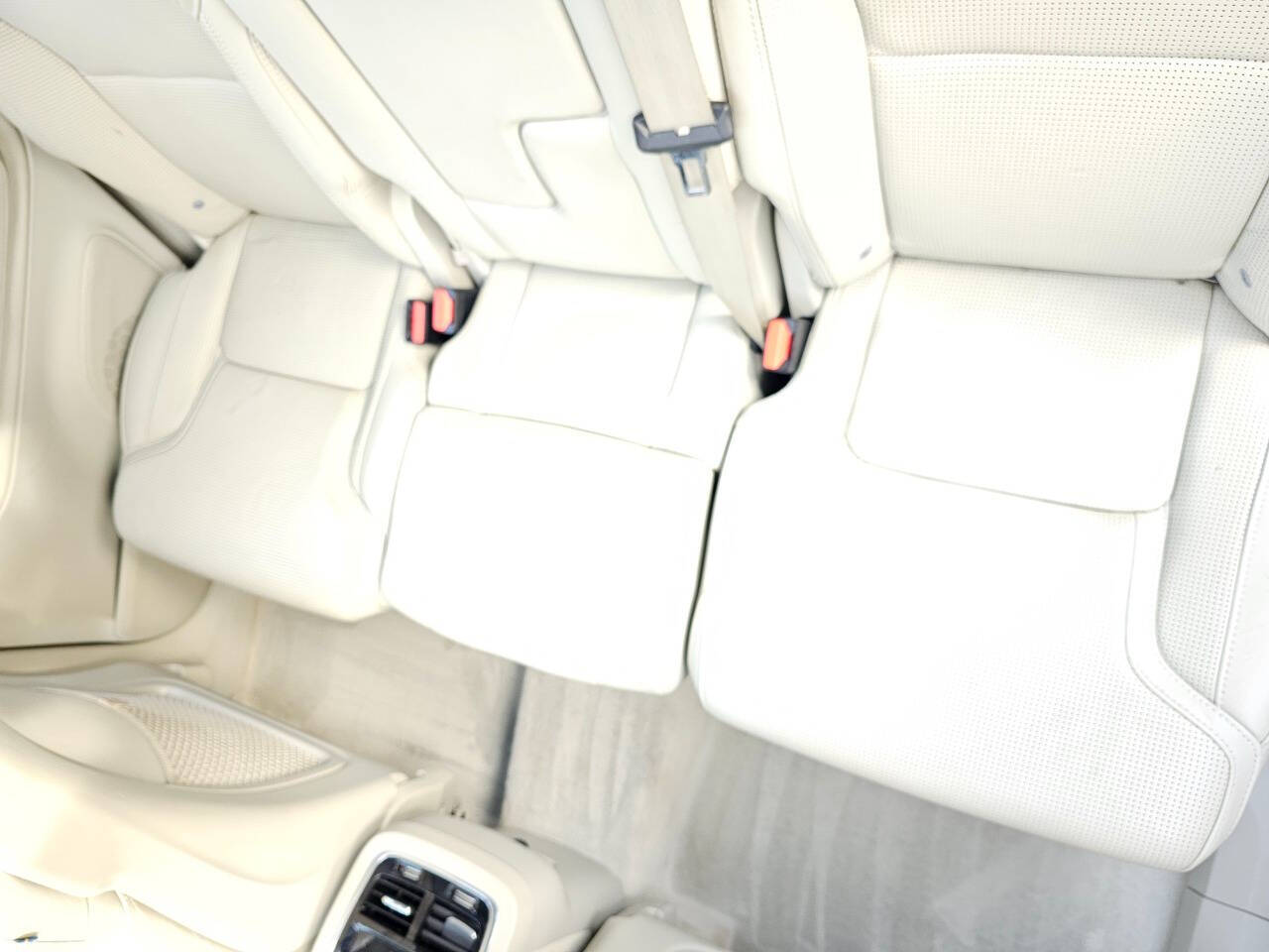 2016 Volvo XC90 46