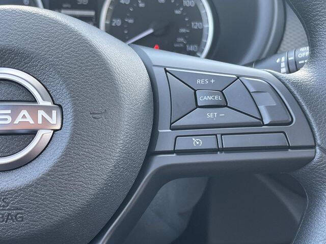 2025 Nissan KICKS PLAY Base - Photo 21