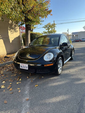2008 Volkswagen New Beetle S
