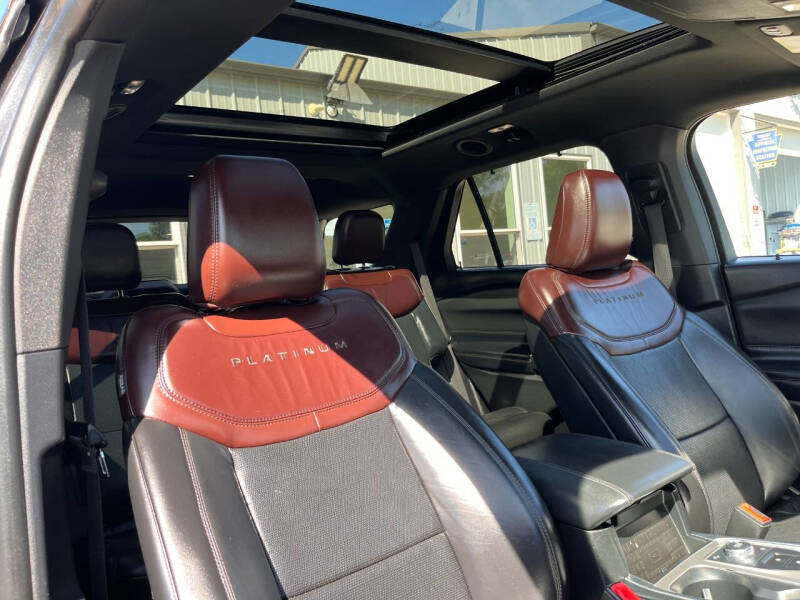 2020 Ford Explorer Platinum