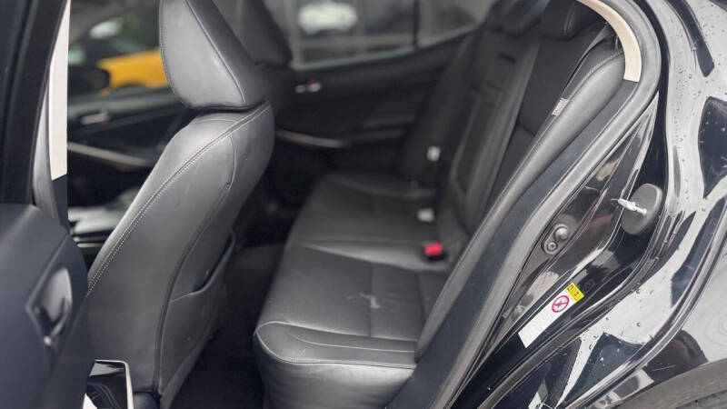 2016 Lexus IS 200t