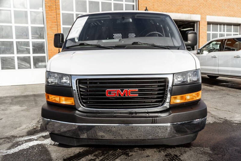 2023 GMC Savana 2500