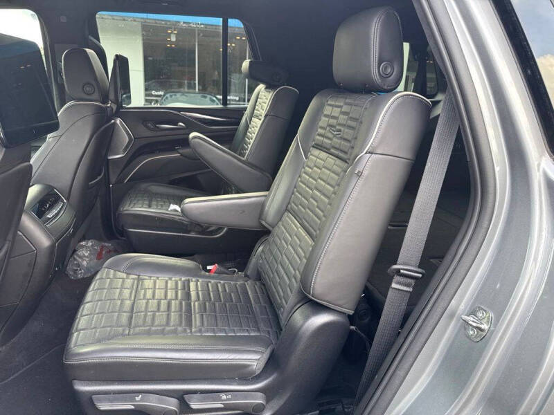 2023 Cadillac Escalade-V