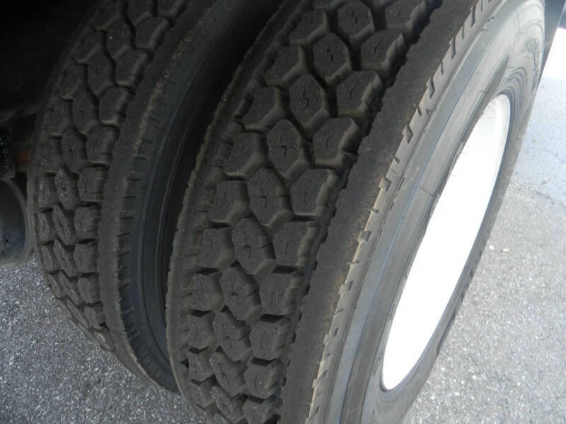 2022 Freightliner M2 106