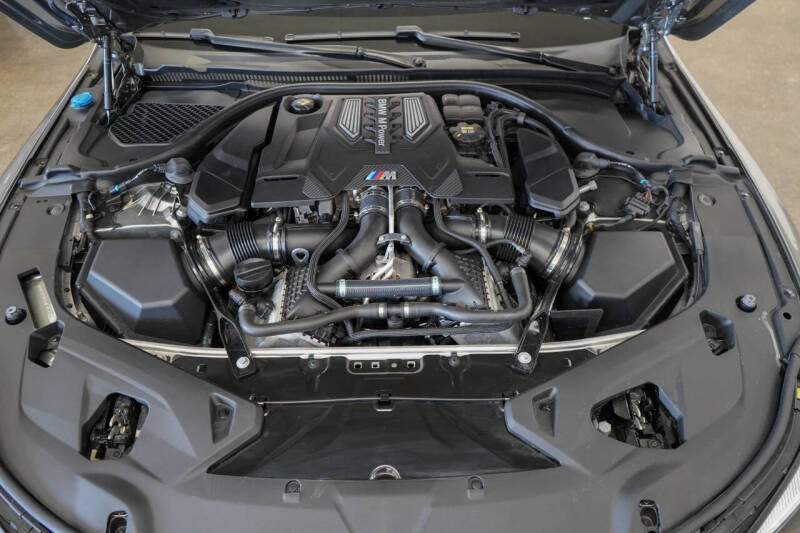 2022 BMW M8 Competition