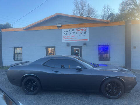 2017 Dodge Challenger R/T Shaker