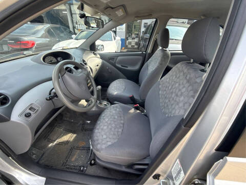 2002 Toyota ECHO