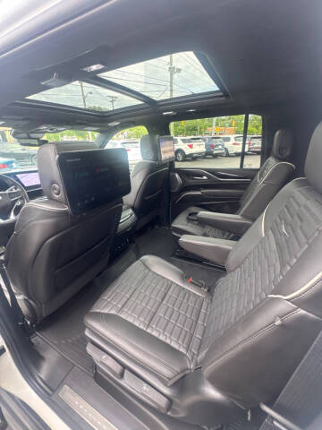 2024 Cadillac Escalade-V ESV