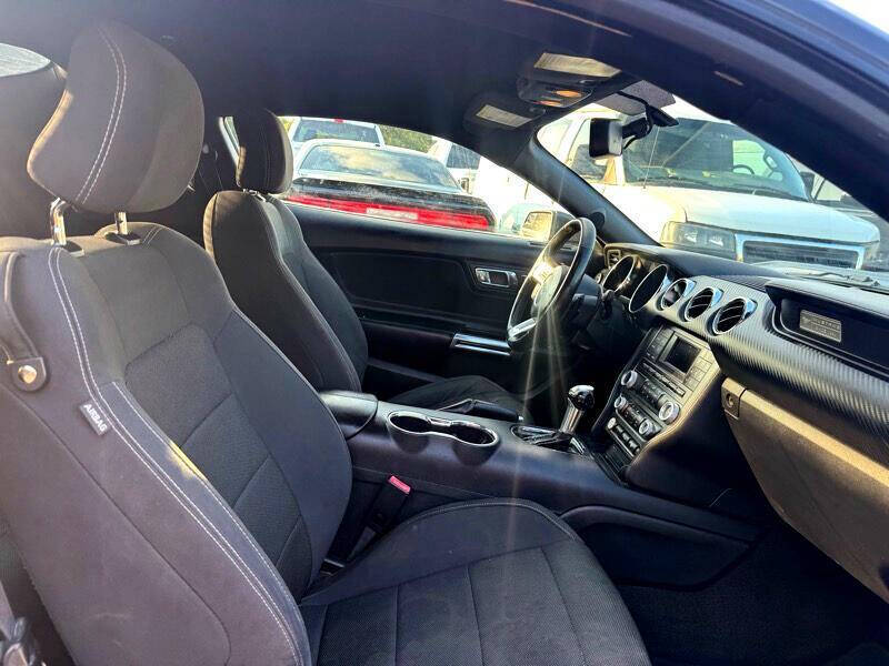 2016 Ford Mustang V6