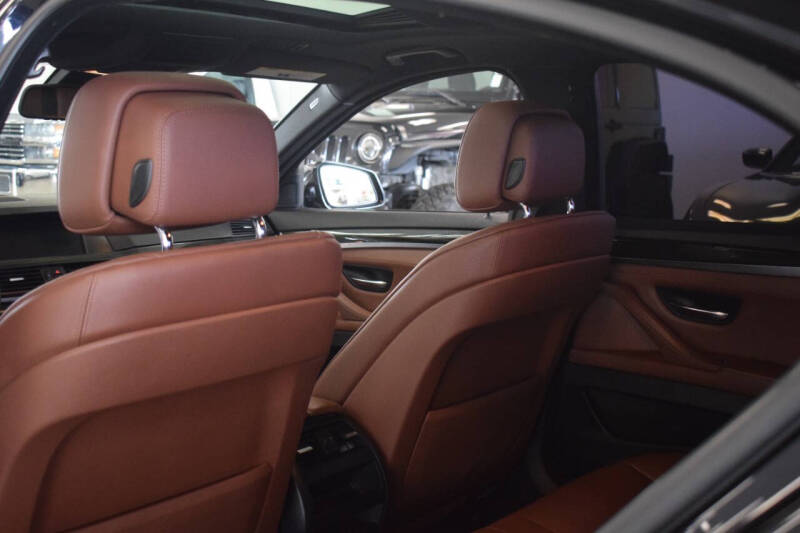2013 BMW 5 Series 528i