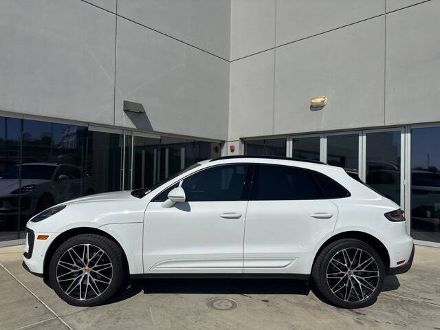 2022 Porsche Macan