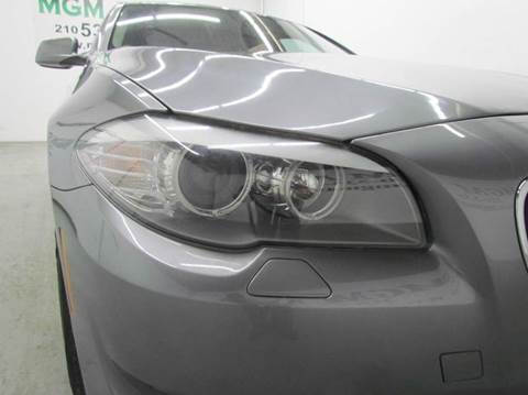 2011 BMW 5 Series 528i