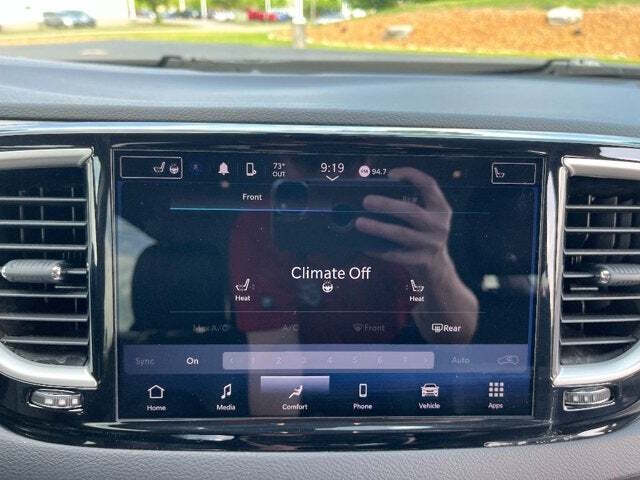 2022 Chrysler Pacifica 27