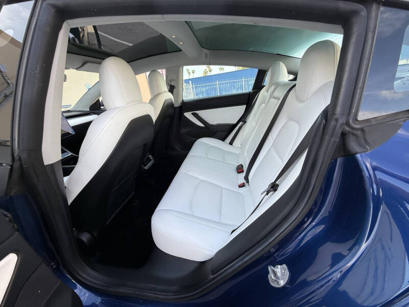 2019 Tesla Model 3 Standard Range Plus