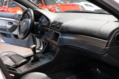2000 BMW M5