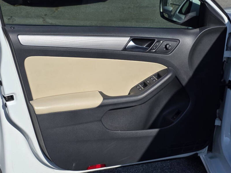 2015 Volkswagen Jetta