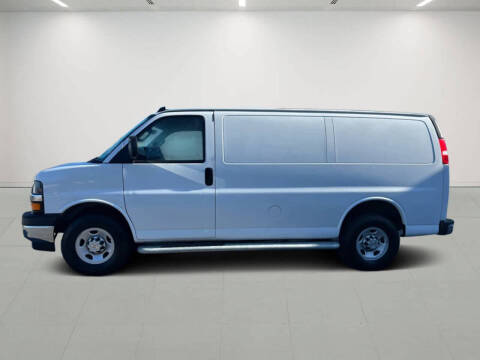 2024 Chevrolet Express 2500