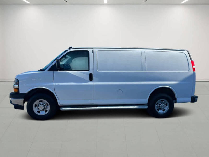 2024 Chevrolet Express 2500