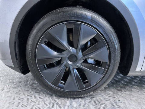 2025 Tesla Model Y Long Range