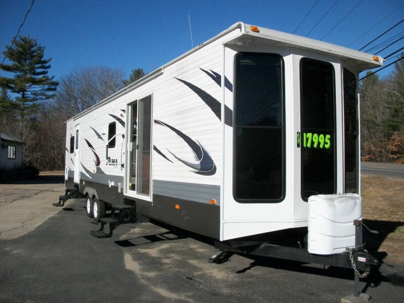 2012 Palamino Puma PT38PFS for sale at Olde Bay RV in Rochester NH
