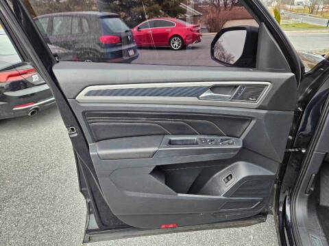 2020 Volkswagen Atlas Cross Sport V6 SEL Premium R-Line 4Motion