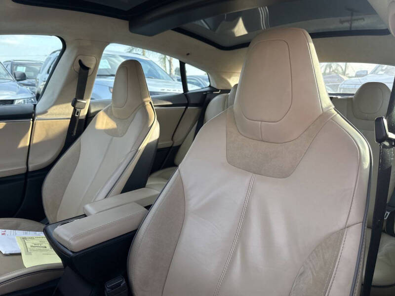 2012 Tesla Model S Performance