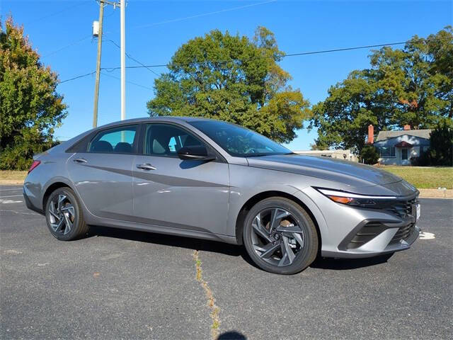 2025 Hyundai Elantra Hybrid SEL Sport