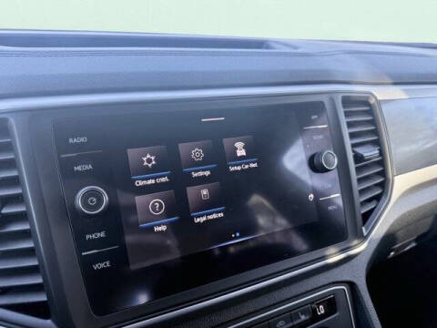 2021 Volkswagen Atlas Cross Sport V6 SE R-Line