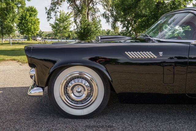 1956 Ford Thunderbird