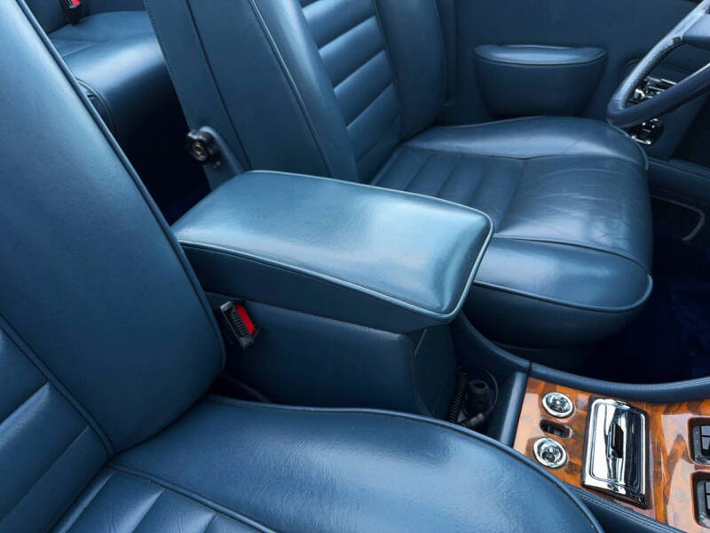 1989 Rolls-Royce Corniche
