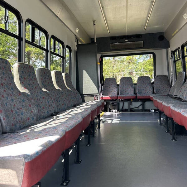 2014 Ford E-Series E-450 SD