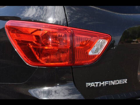 2017 Nissan Pathfinder S