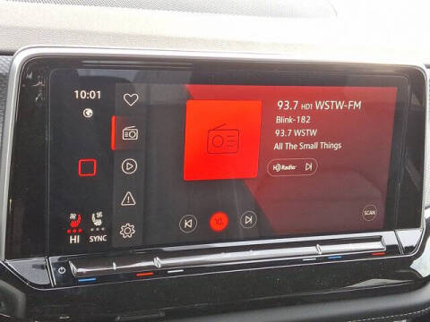 2025 Volkswagen Atlas Cross Sport SEL R-Line Black 4Motion