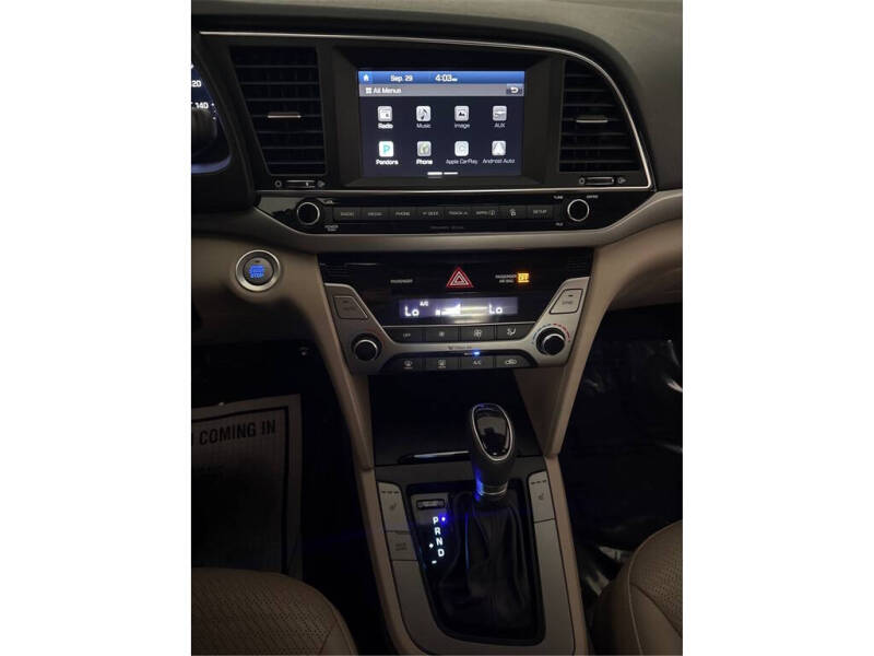 2018 Hyundai Elantra