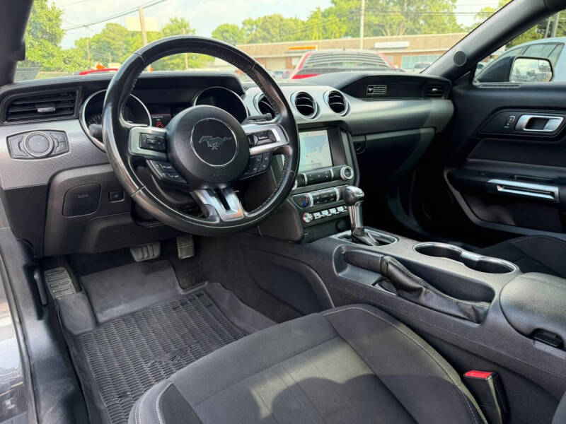 2020 Ford Mustang