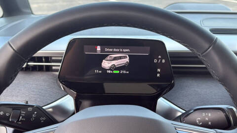 2025 Volkswagen ID. Buzz Pro S Plus 4Motion