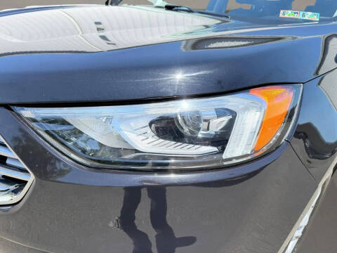 2020 Ford Edge