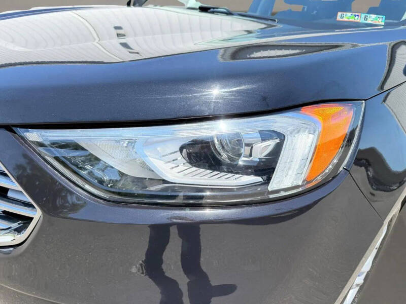 2020 Ford Edge