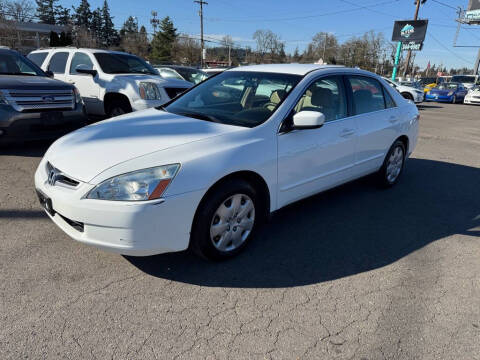 2004 Honda Accord for sale at MERICARS AUTO NW in Milwaukie OR