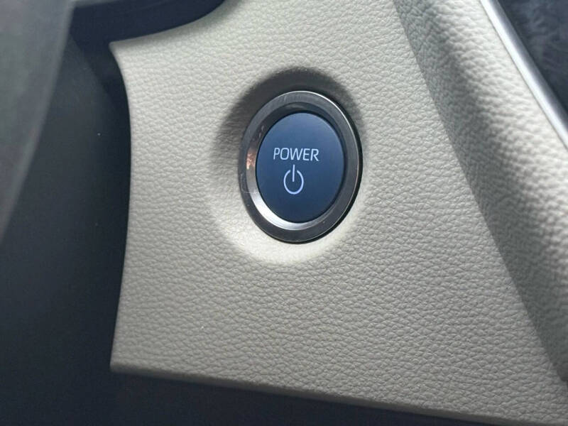 2020 Toyota Corolla Hybrid LE