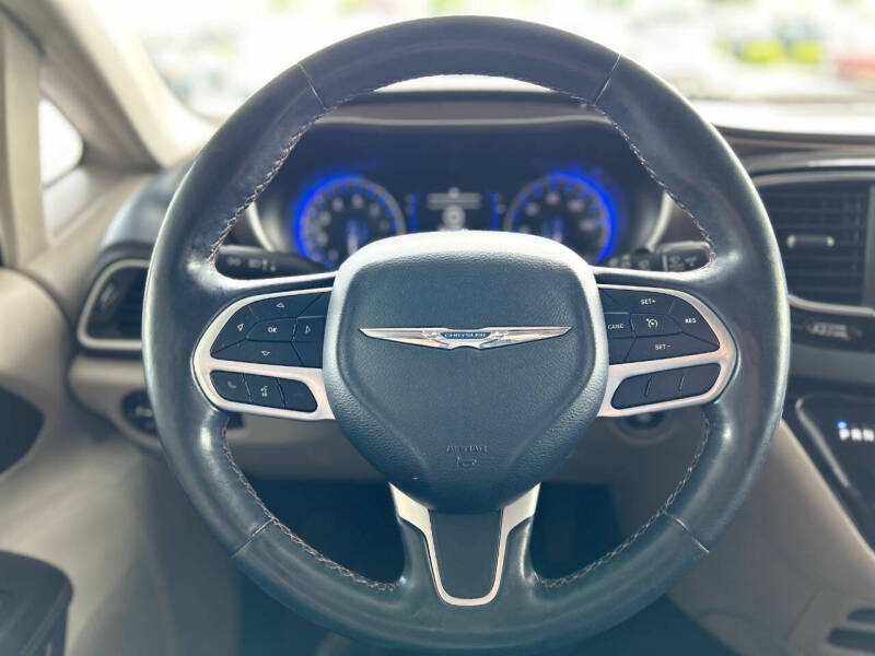 2019 Chrysler Pacifica Touring L