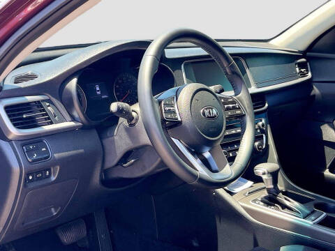2019 Kia Optima LX