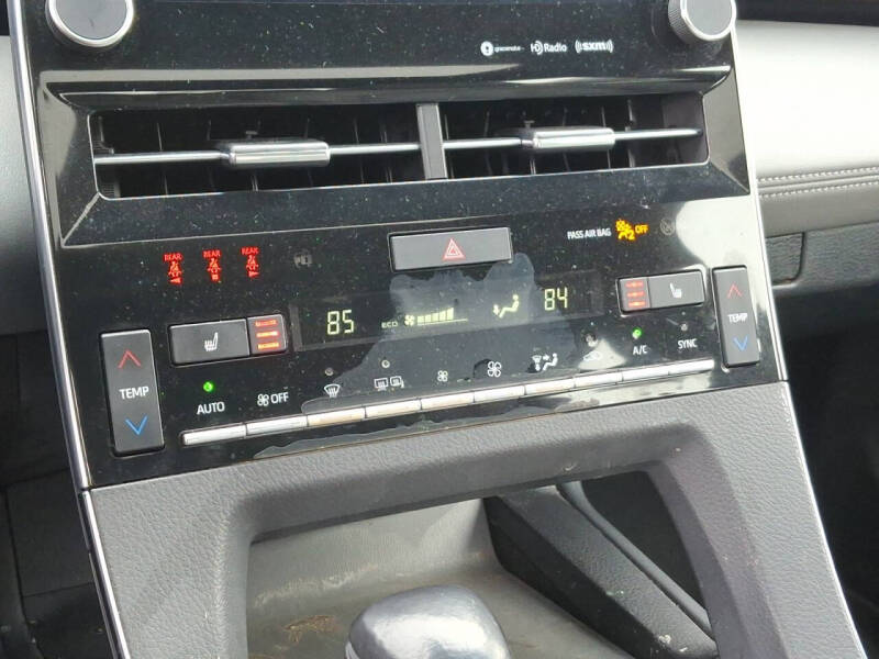 2021 Toyota Avalon XLE