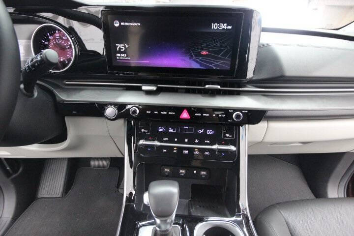 2022 Kia Carnival SX