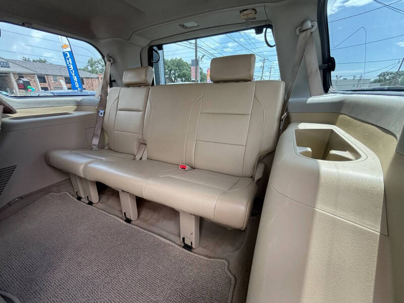 2011 Nissan Armada Platinum